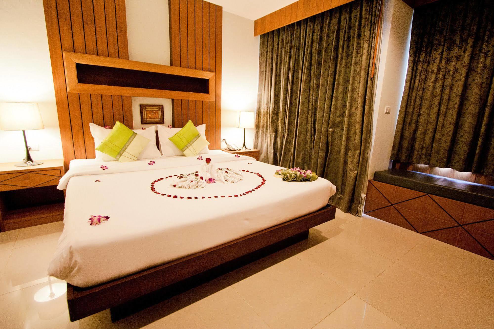 The Chambre Patong Exterior foto